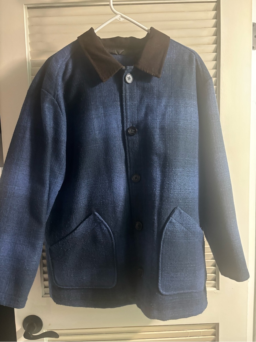 Men's Navy Lightweight Button-Front Shirt Jacket with Contrast Collar